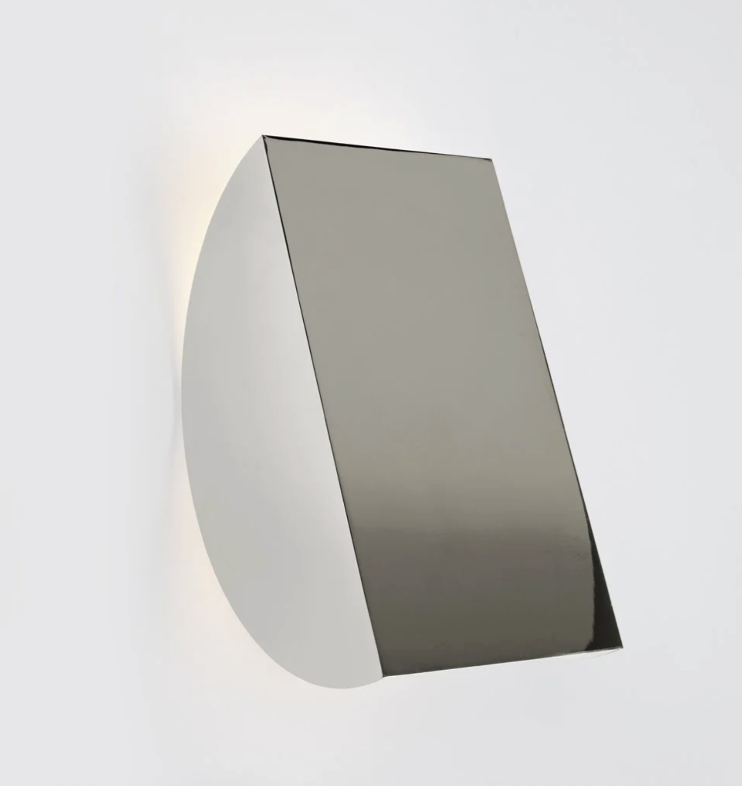 CORA SCONCE par Roll & Hill