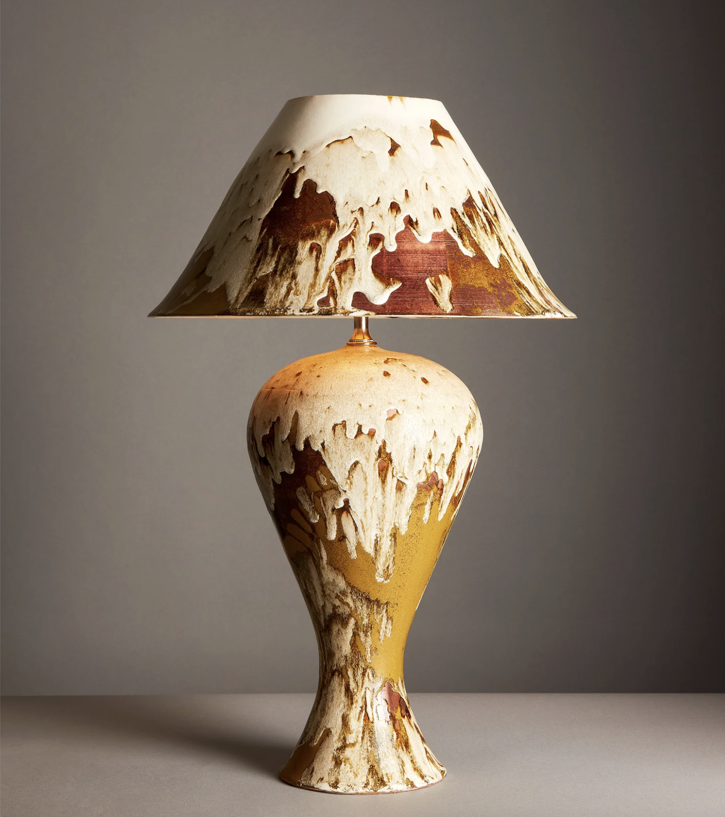DELTA TABLE LAMP par Roll & Hill