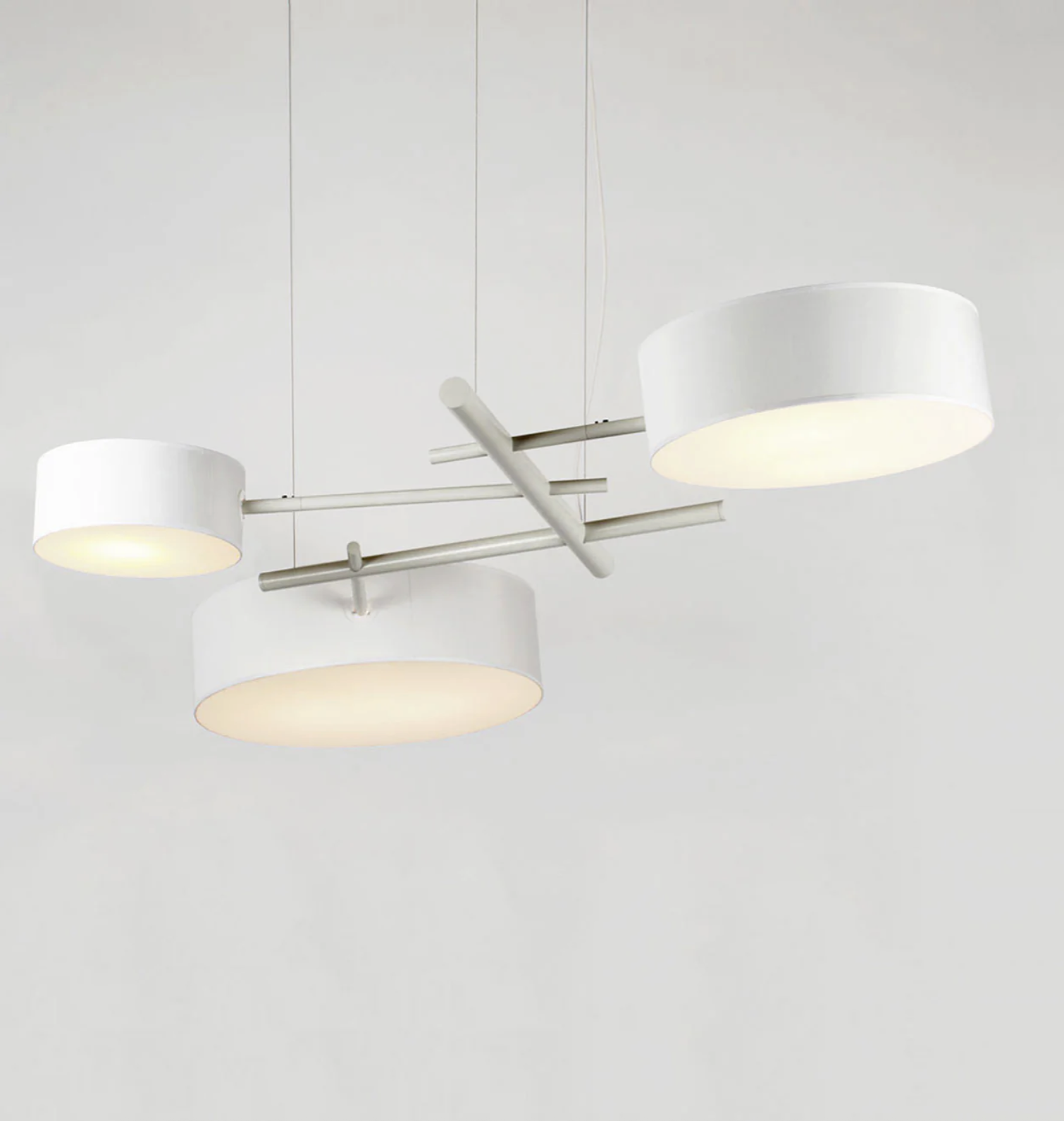 EXCEL CHANDELIER par Roll & Hill