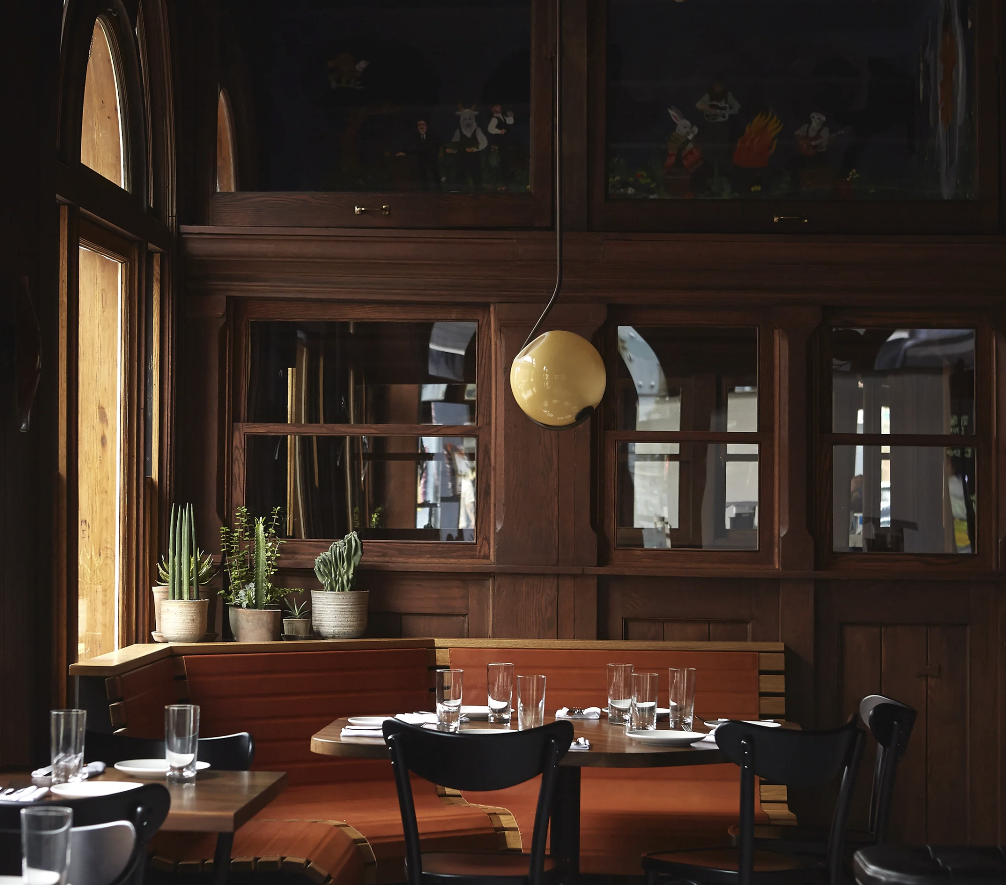 FIDDLEHEAD PENDANT par Roll & Hill