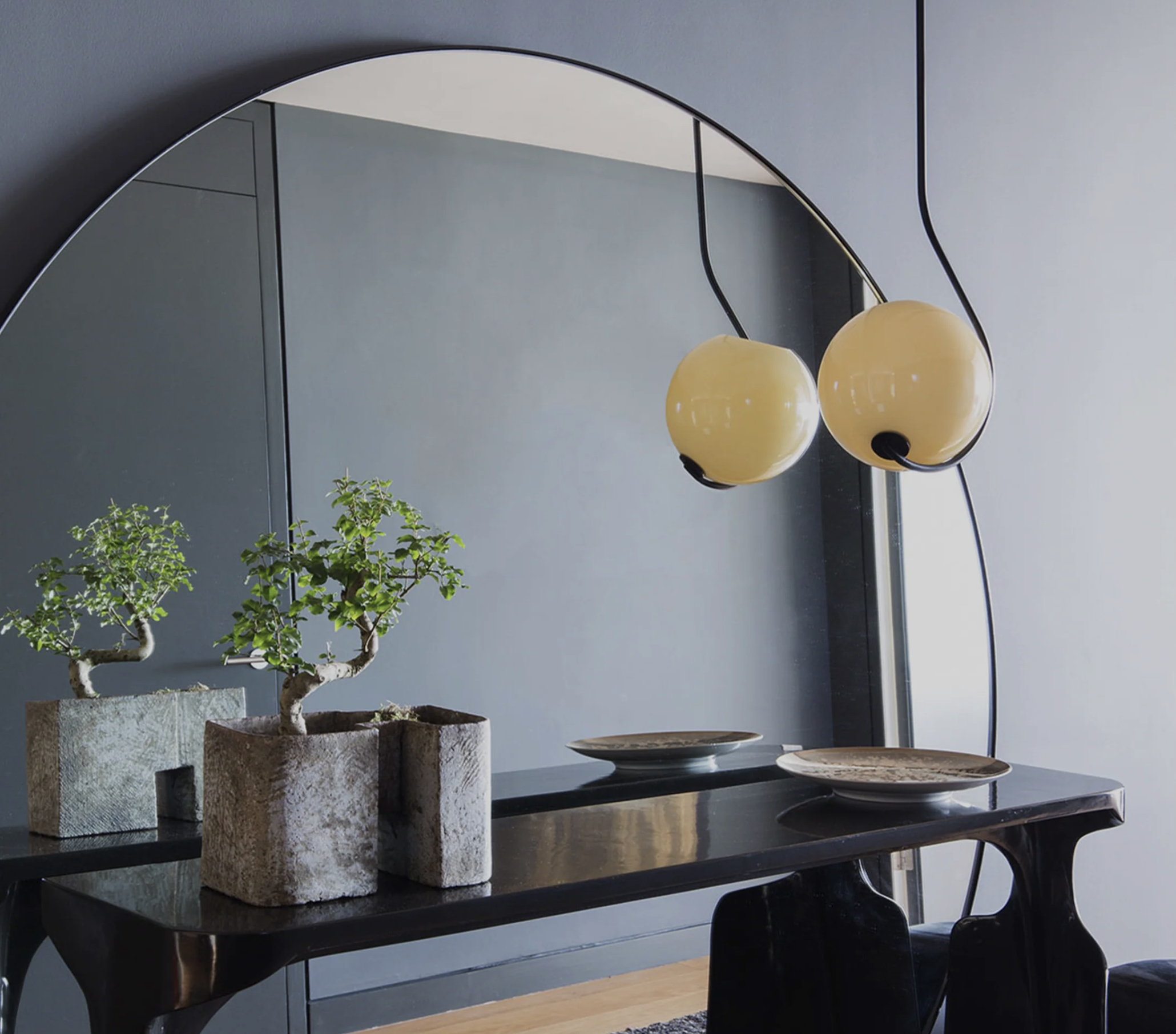 FIDDLEHEAD PENDANT par Roll & Hill