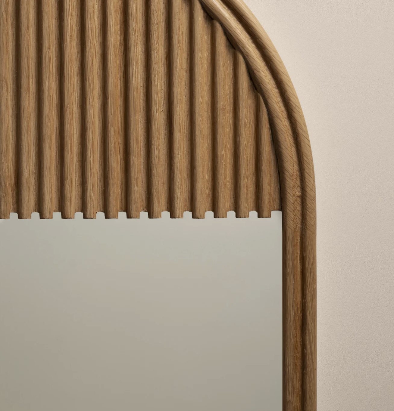 FRINGE MIRROR ARCHED 36 par Roll & Hill