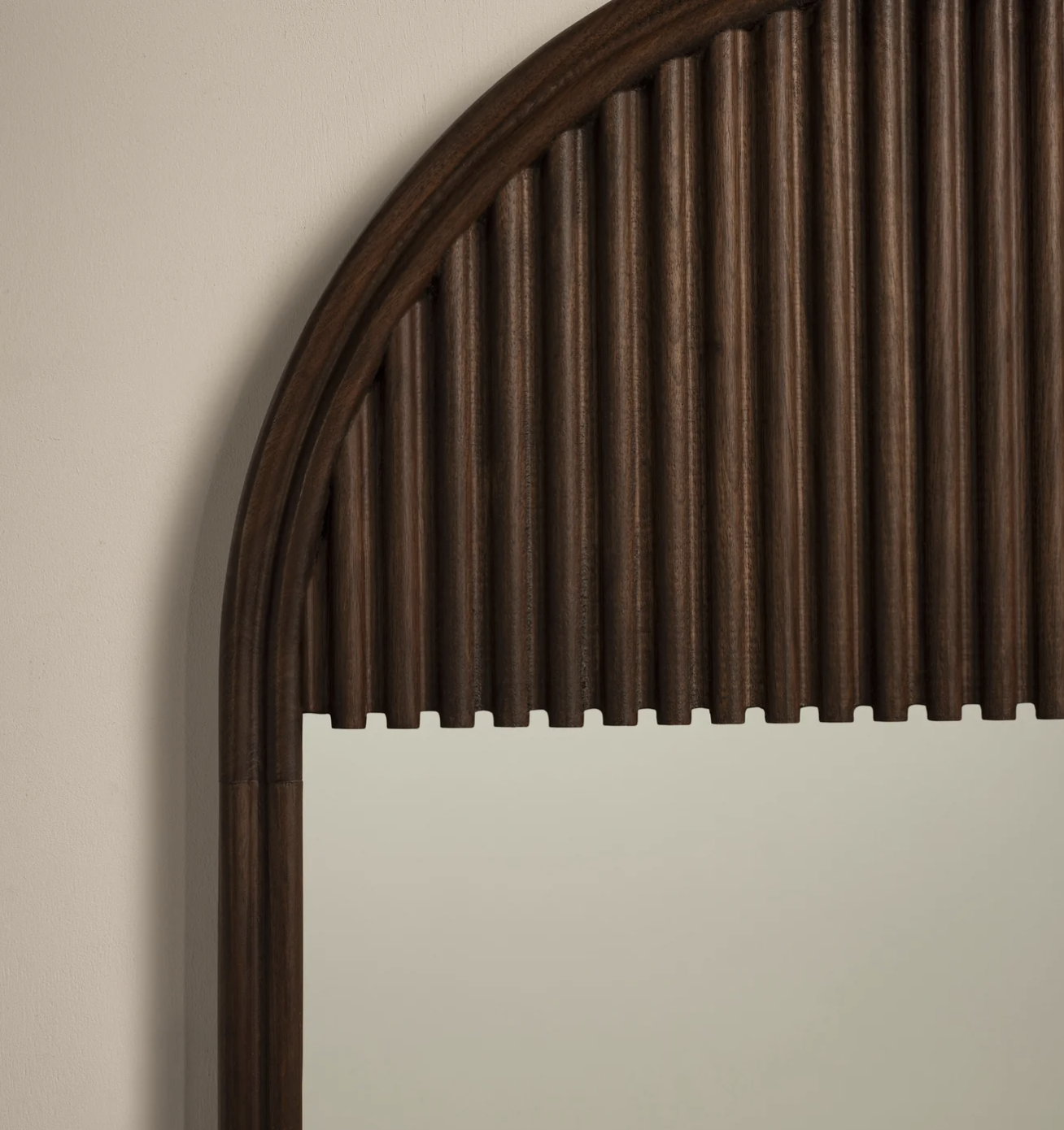 FRINGE MIRROR ARCHED 72 par Roll & Hill