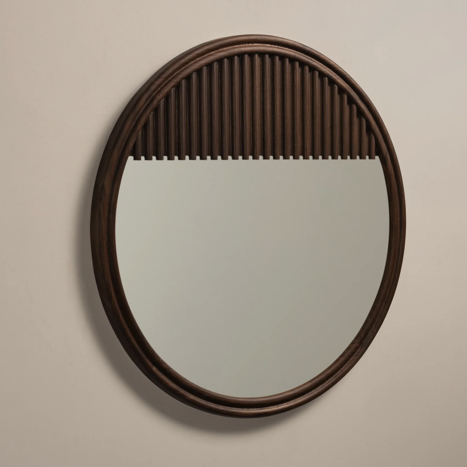 FRINGE MIRROR ROUND 24 par Roll & Hill