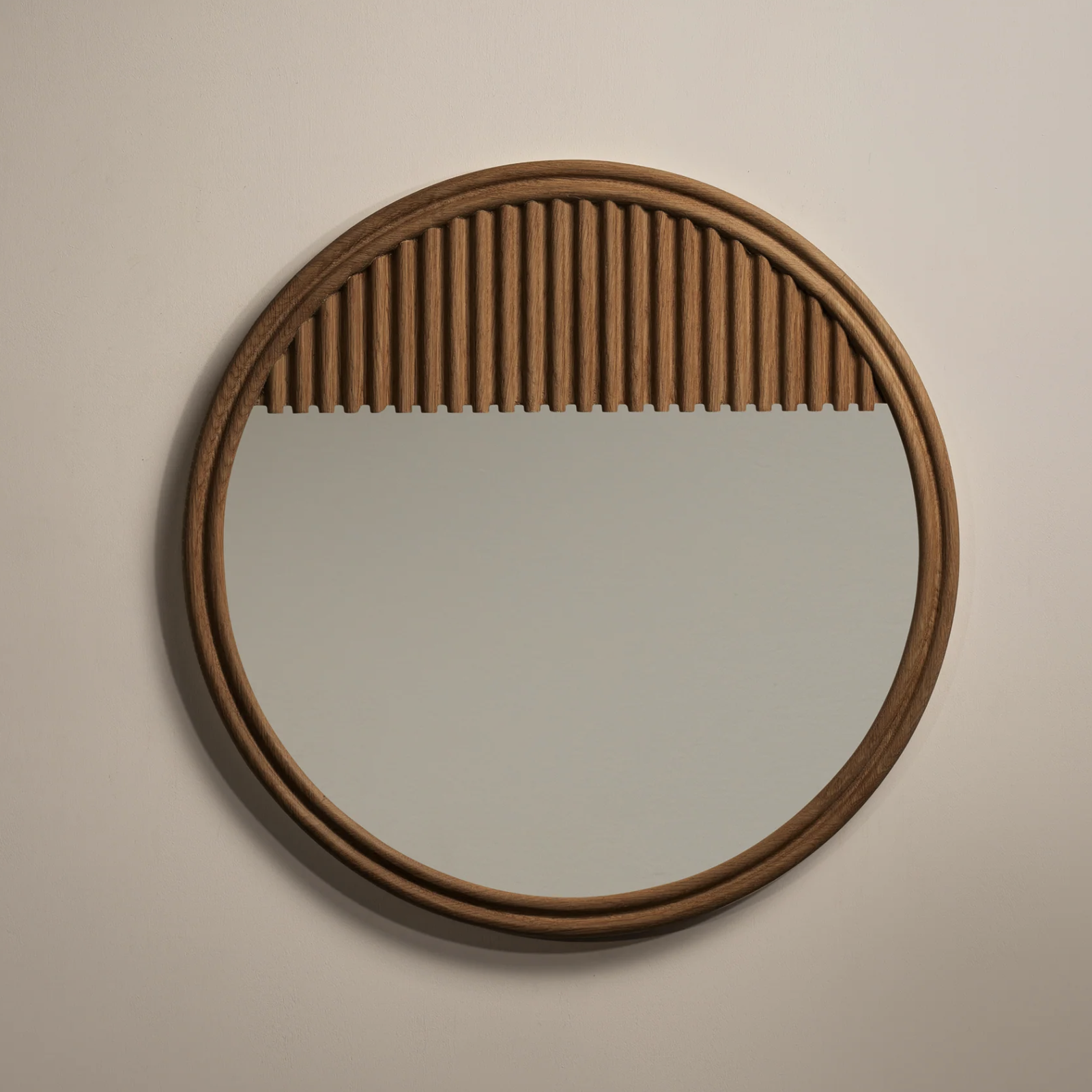 FRINGE MIRROR ROUND 24 par Roll & Hill