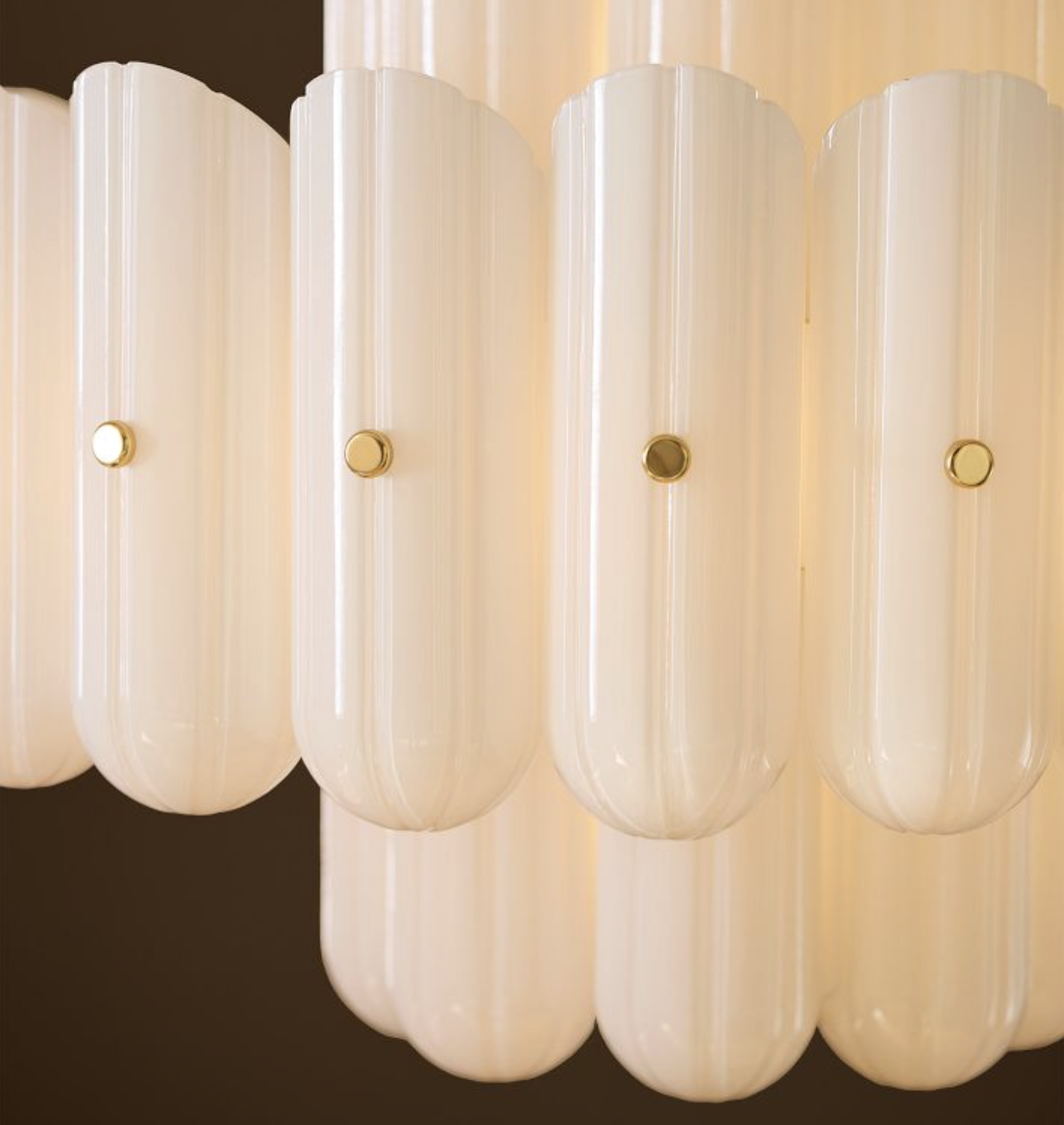 Lorna Chandelier x Rejuvenation par Roll & Hill