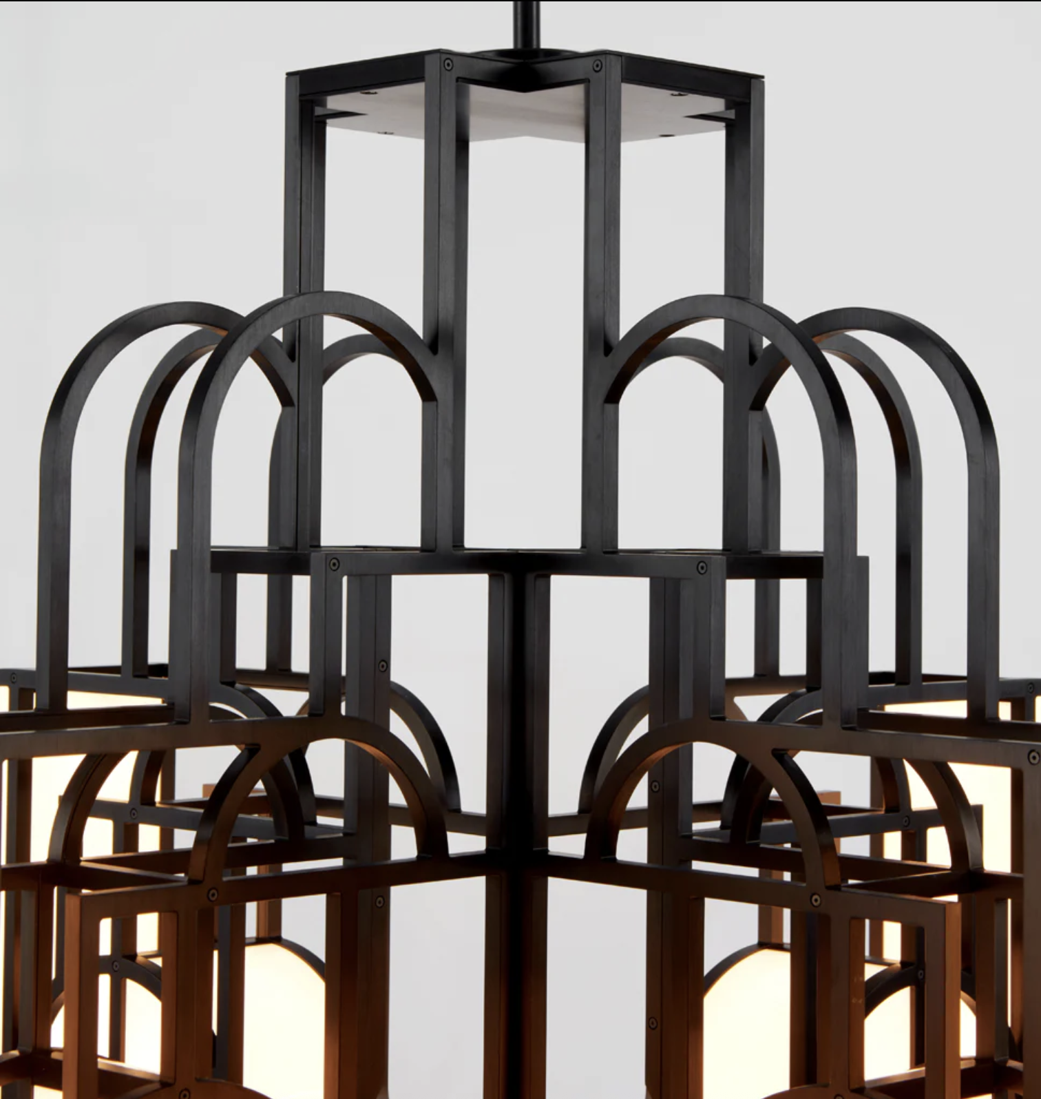 MOONRISE CHANDELIER 02 par Roll & Hill