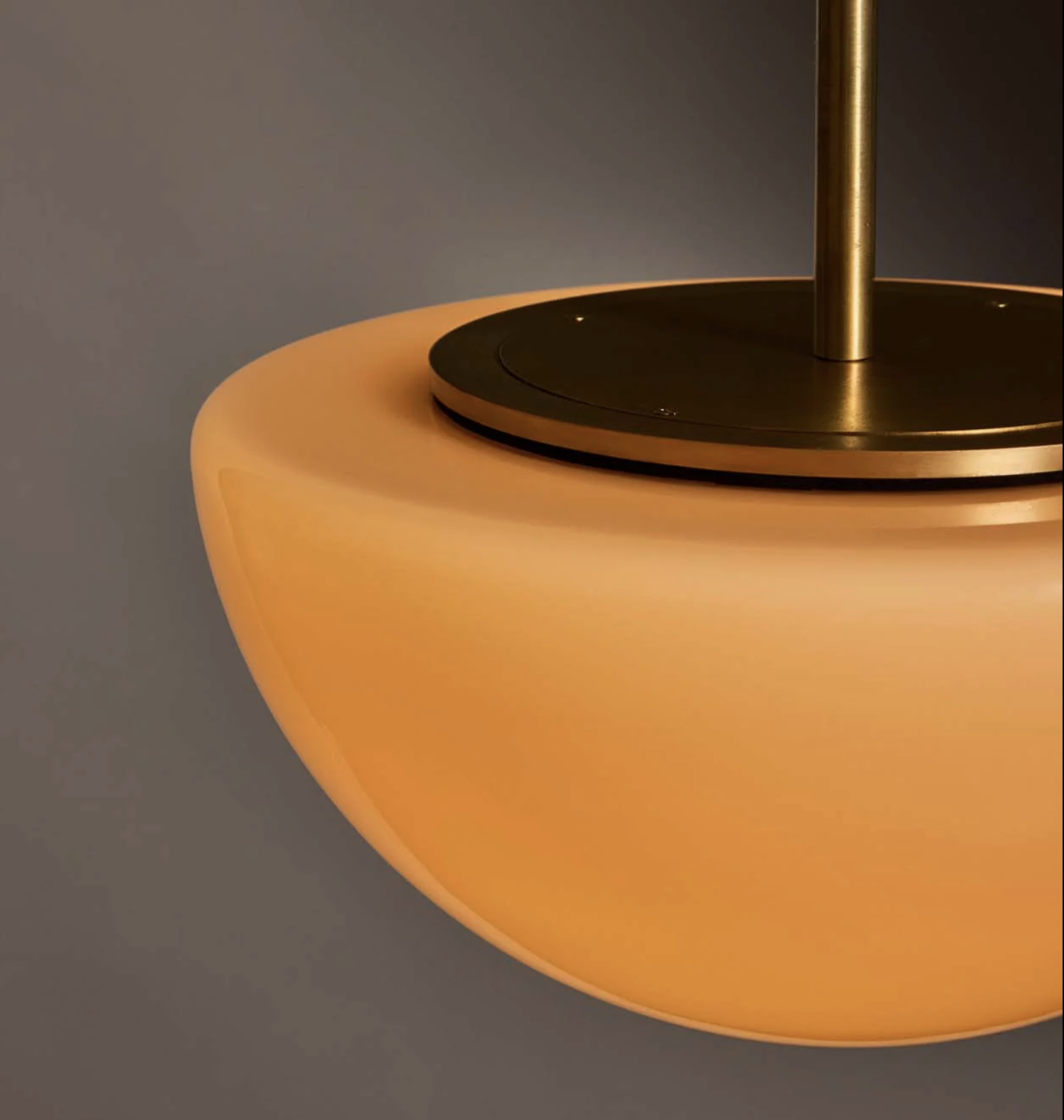 PEARL PENDANT par Roll & Hill