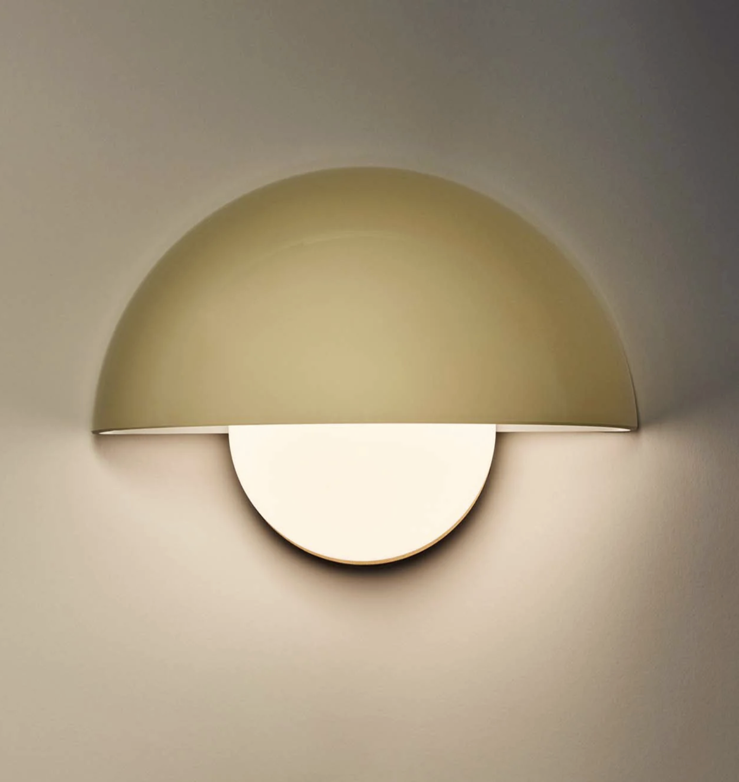 PEARL SCONCE par Roll & Hill