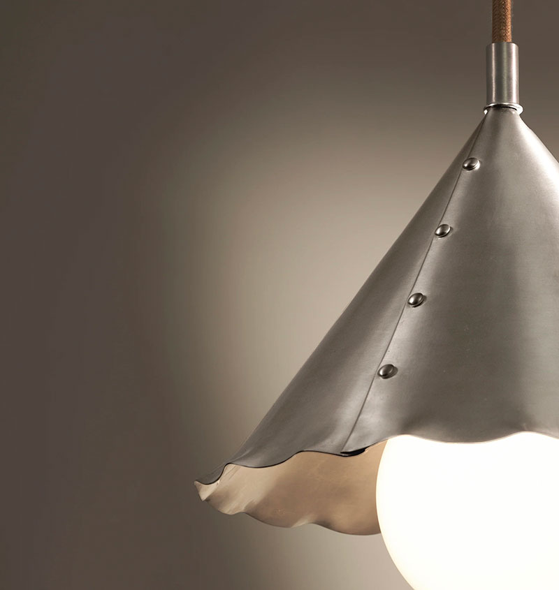 PETAL PENDANT par Roll & Hill