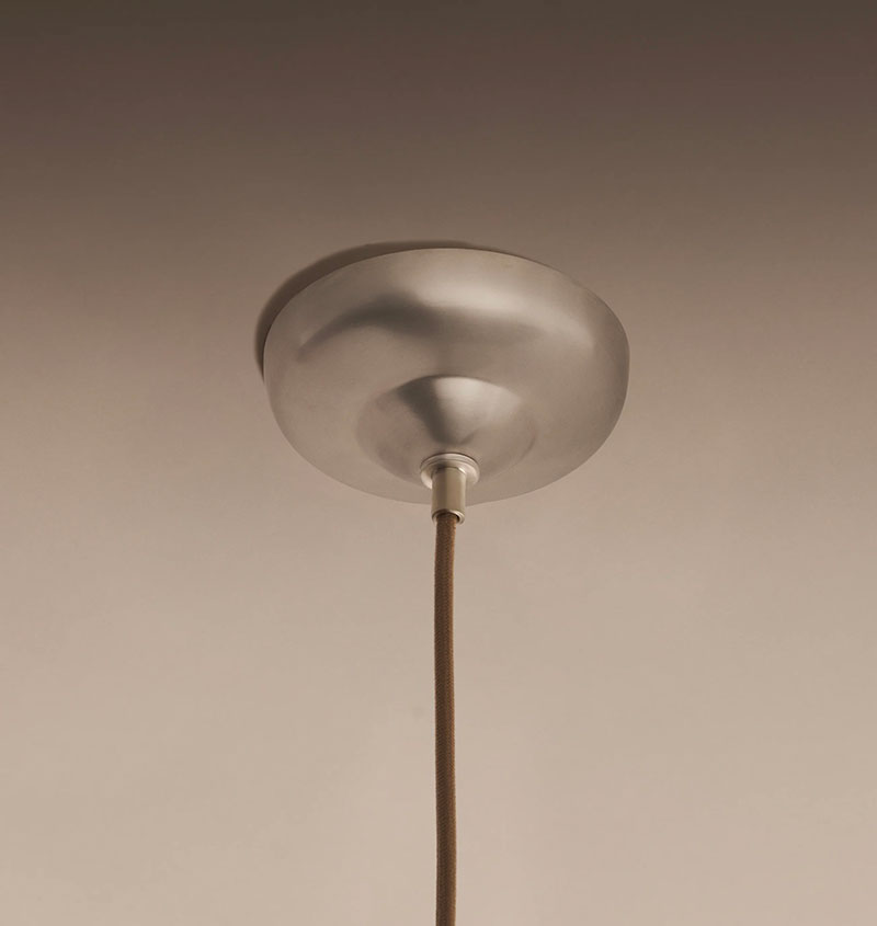 PETAL PENDANT par Roll & Hill