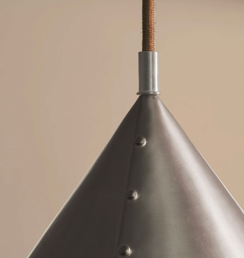 PETAL PENDANT par Roll & Hill