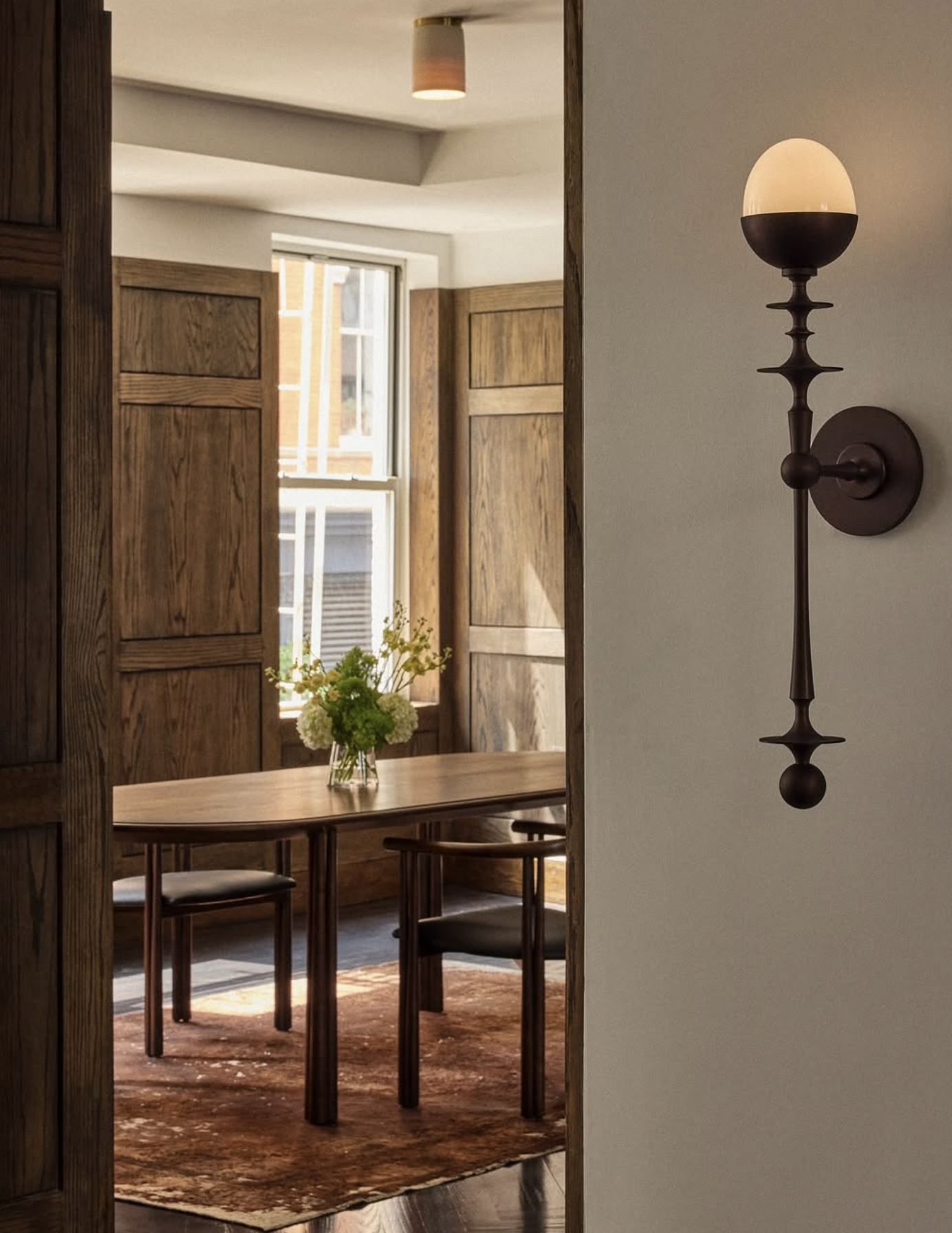 RUE SALA SINGLE ARM SCONCE par Roll & Hill