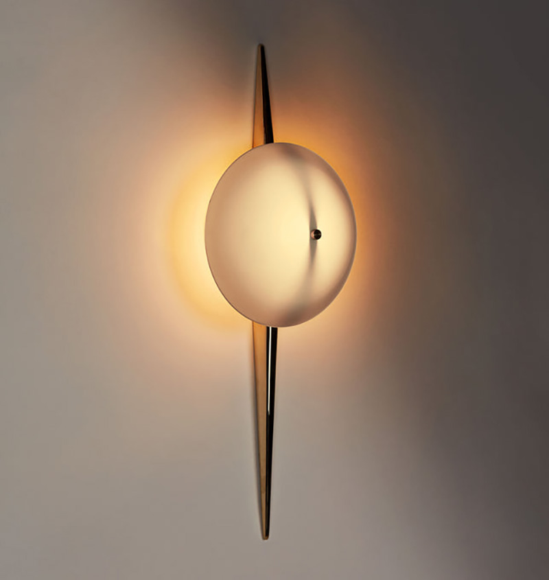 THE LADDI SCONCE - ROUND SHADE par Roll & Hill
