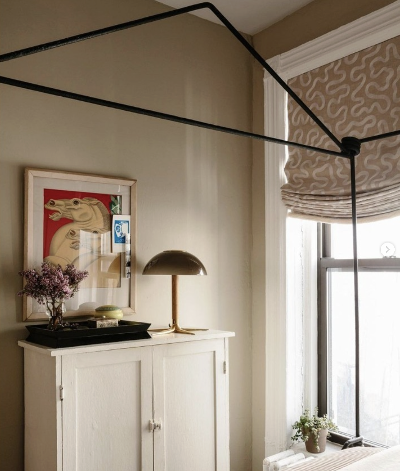 THE LADDI TABLE LAMP par Roll & Hill