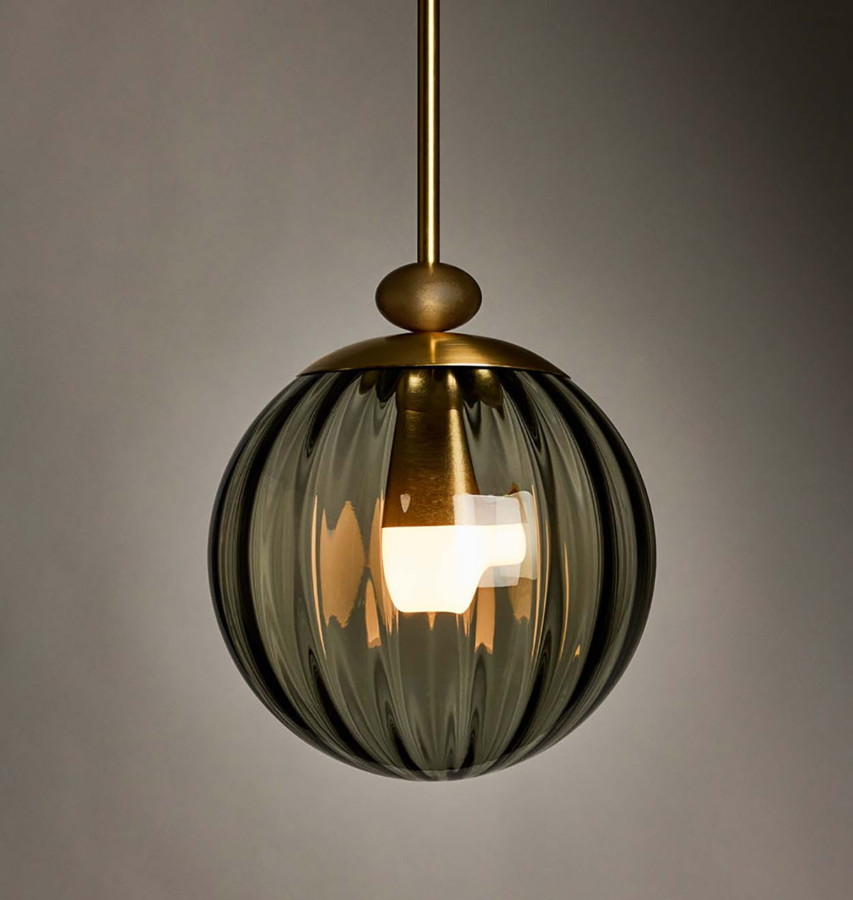 THE ROLL AND HILL PENDANT 03 GLOBE par Roll & Hill