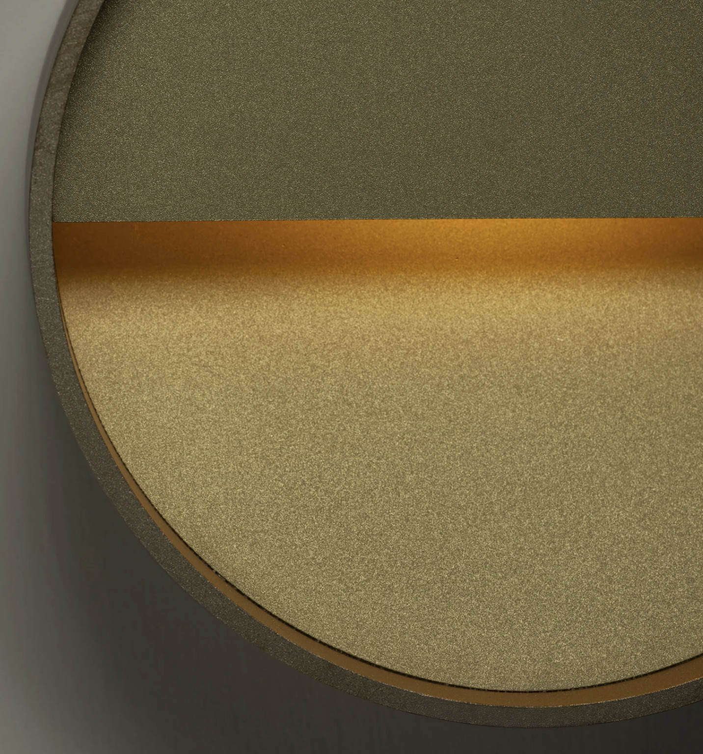 TOBOR par Roll & Hill