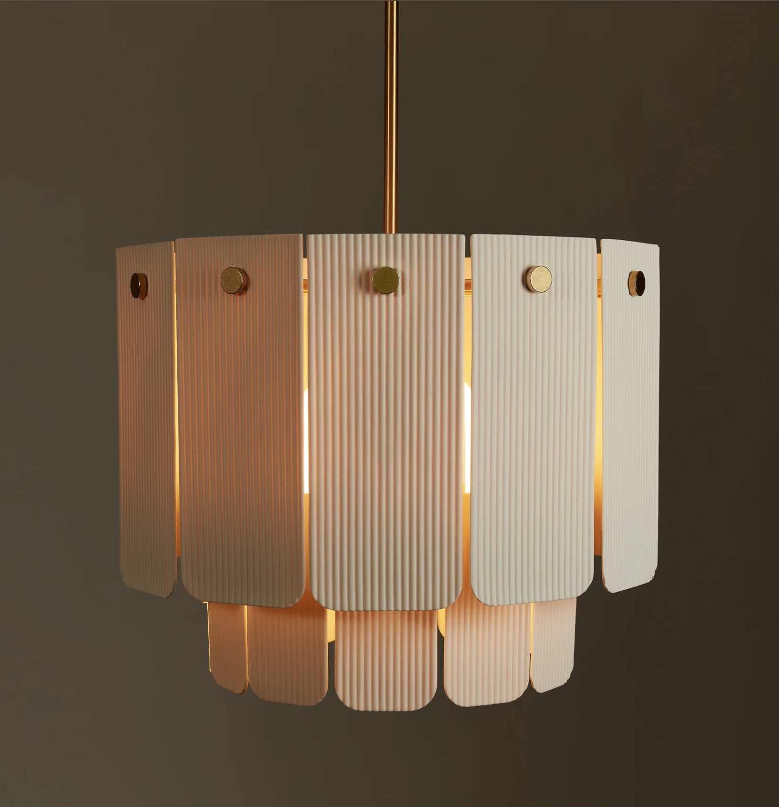 VEIL PENDANT 24' par Roll & Hill