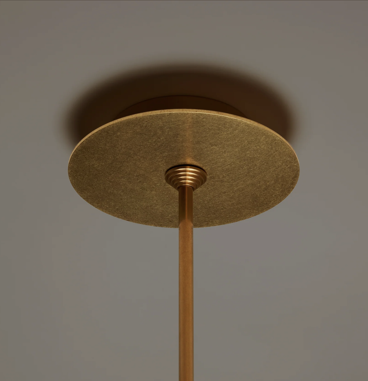 VEIL PENDANT 24' par Roll & Hill