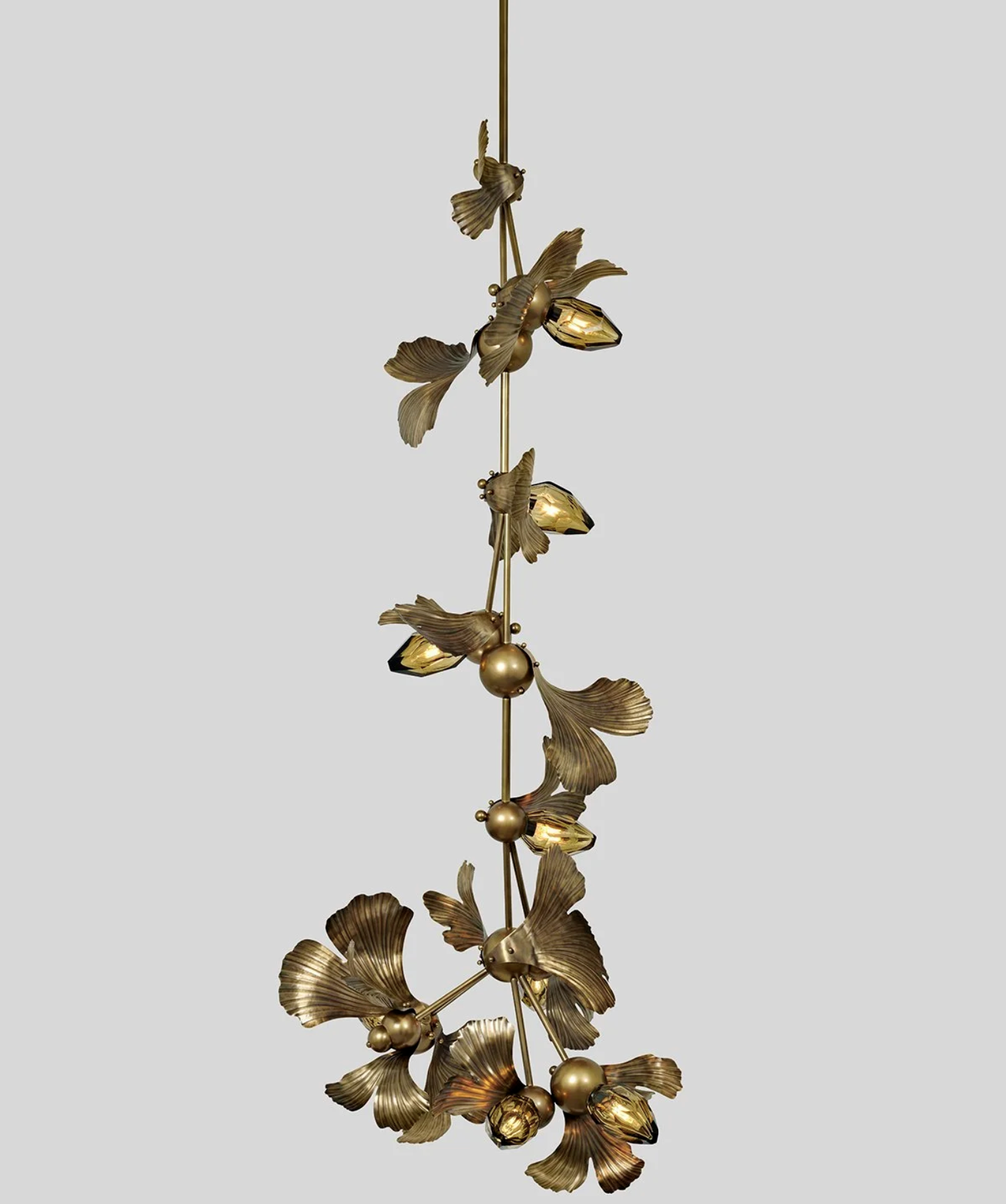 FLUTED GINKGO 08 TOTEM PENDANT par Rosie Li