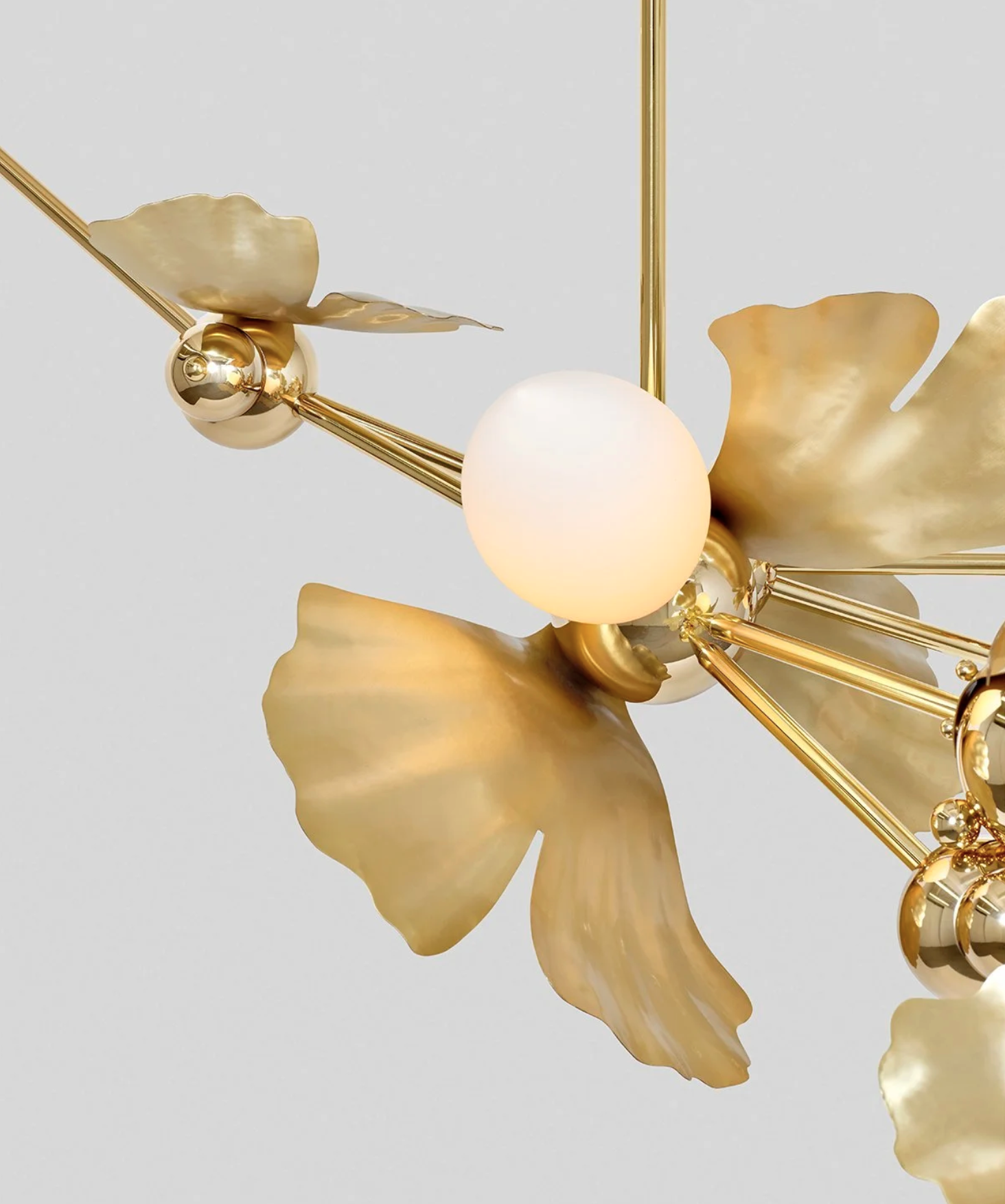 GINKGO BLOSSOM 05 CHANDELIER par Rosie Li