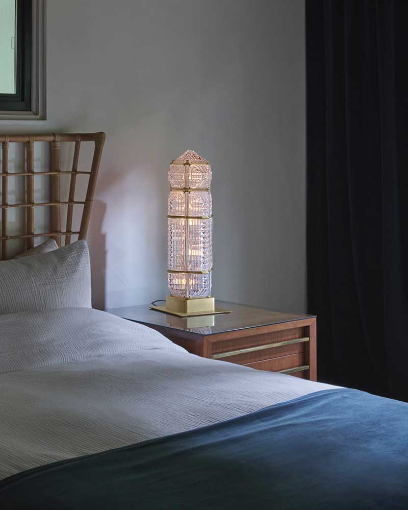 JEWEL BLOCK FLOOR LAMP 01 par Rosie Li