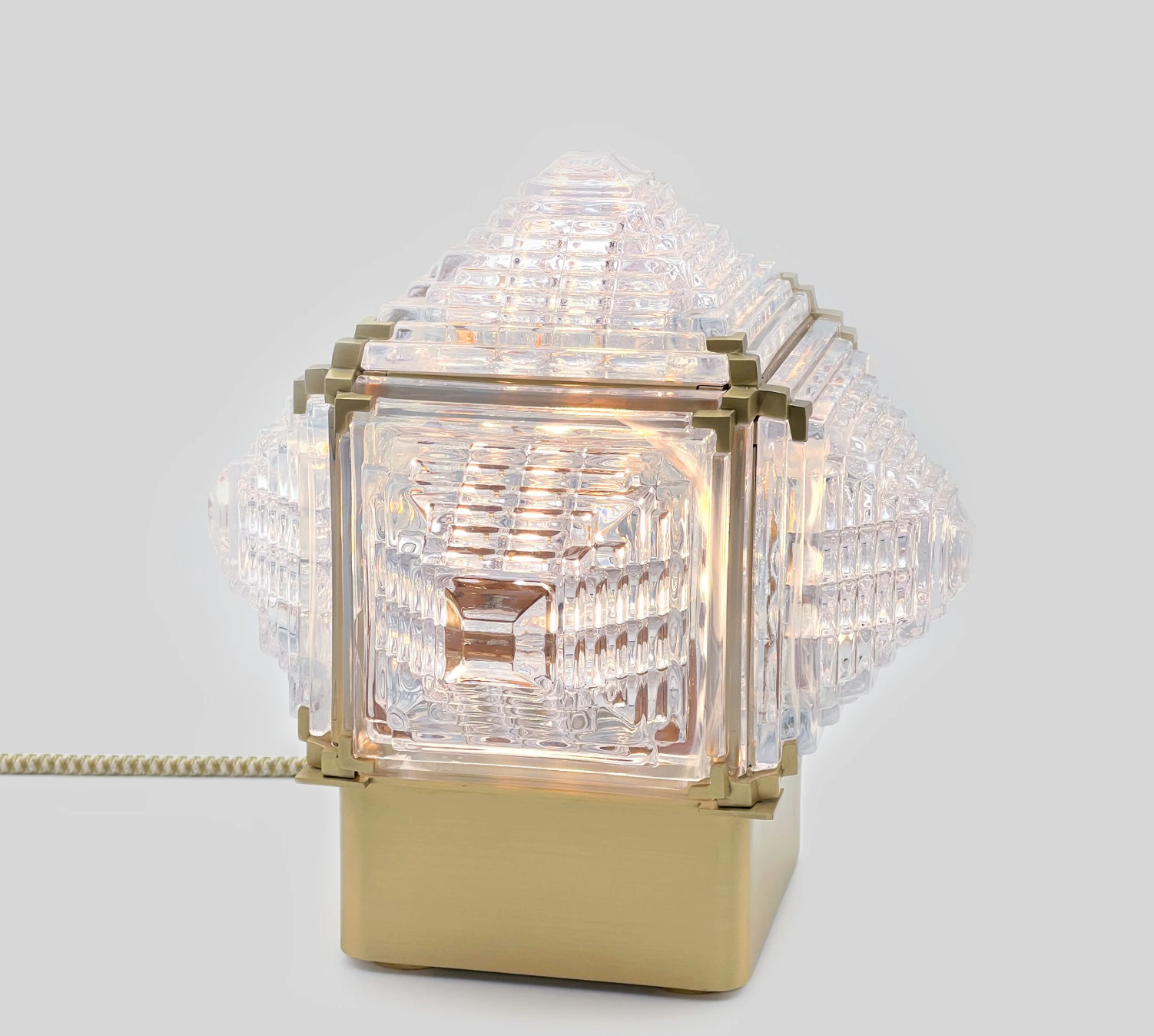 JEWEL BLOCK FLOOR LAMP par ROSIE LI