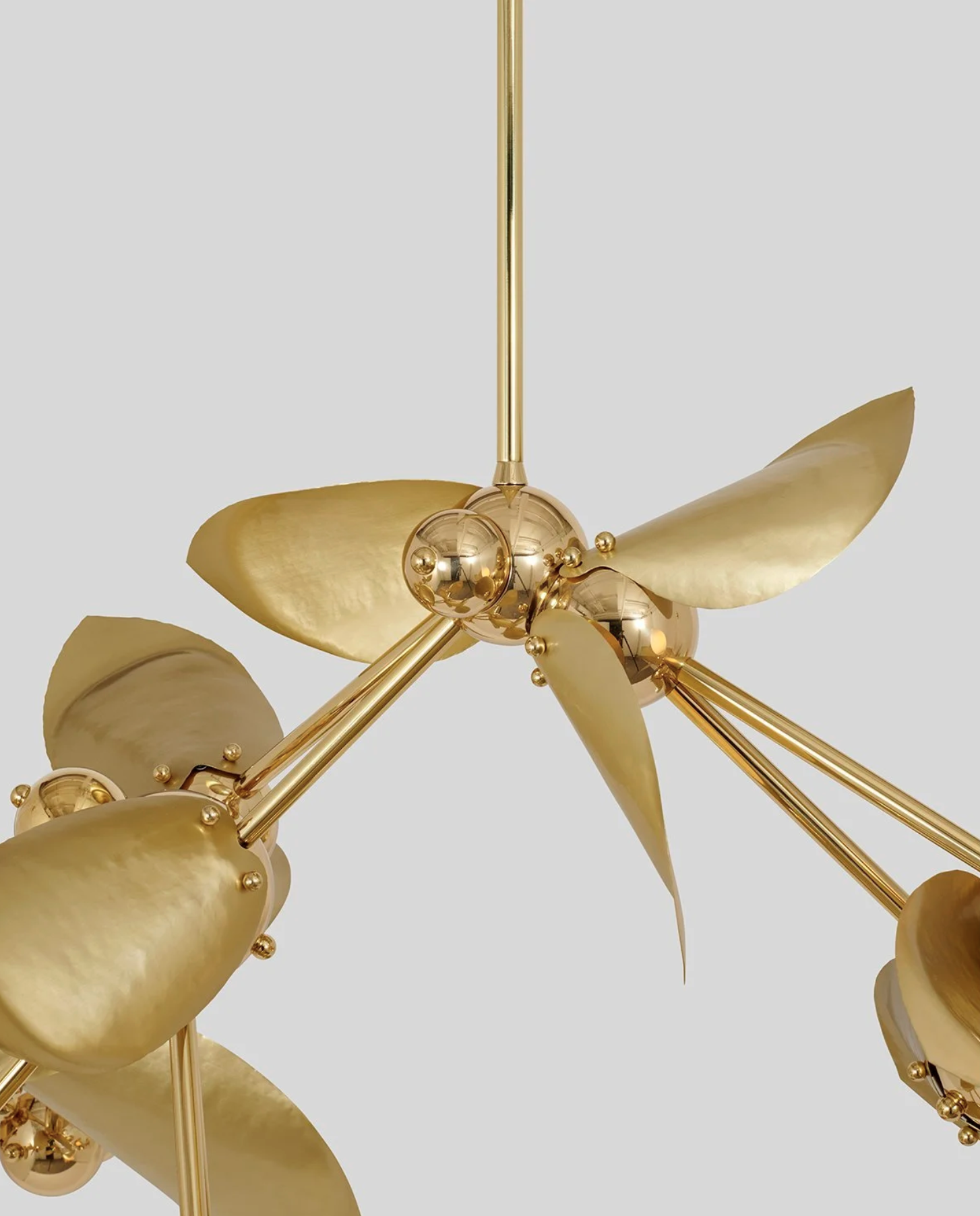 LAUREL BLOSSOM 19 CHANDELIER par Rosie Li