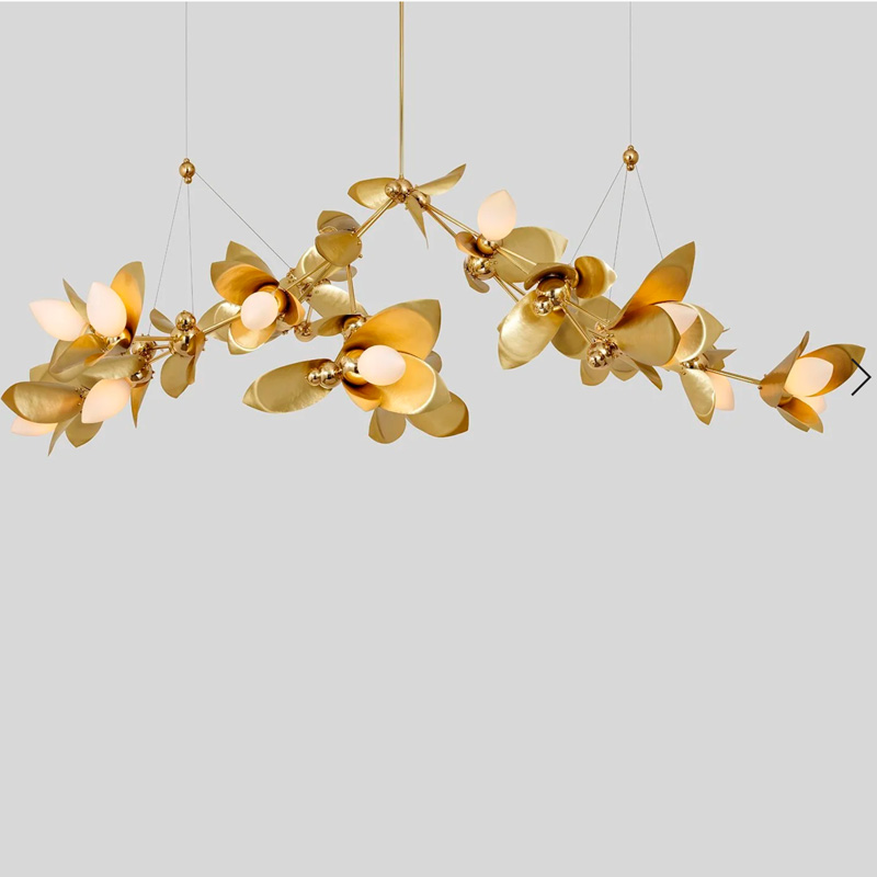 LAUREL BLOSSOM 19 CHANDELIER par ROSIE LI
