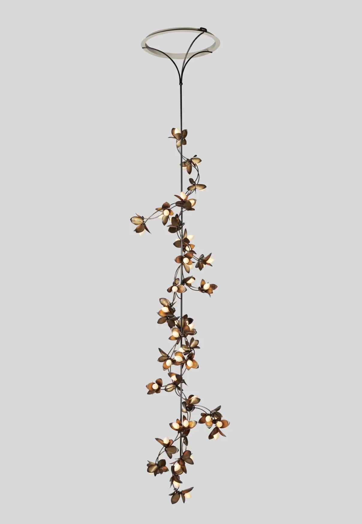 LAUREL GARALND 62 CUSTOM CHANDELIER par Rosie Li