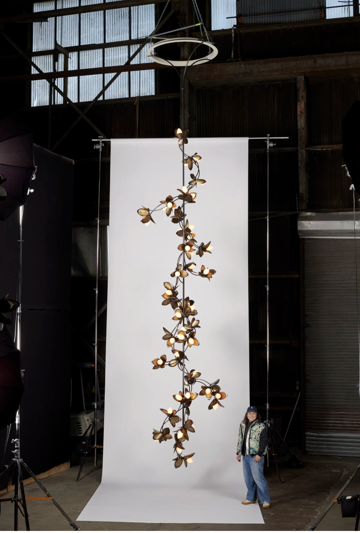 LAUREL GARALND 62 CUSTOM CHANDELIER par Rosie Li