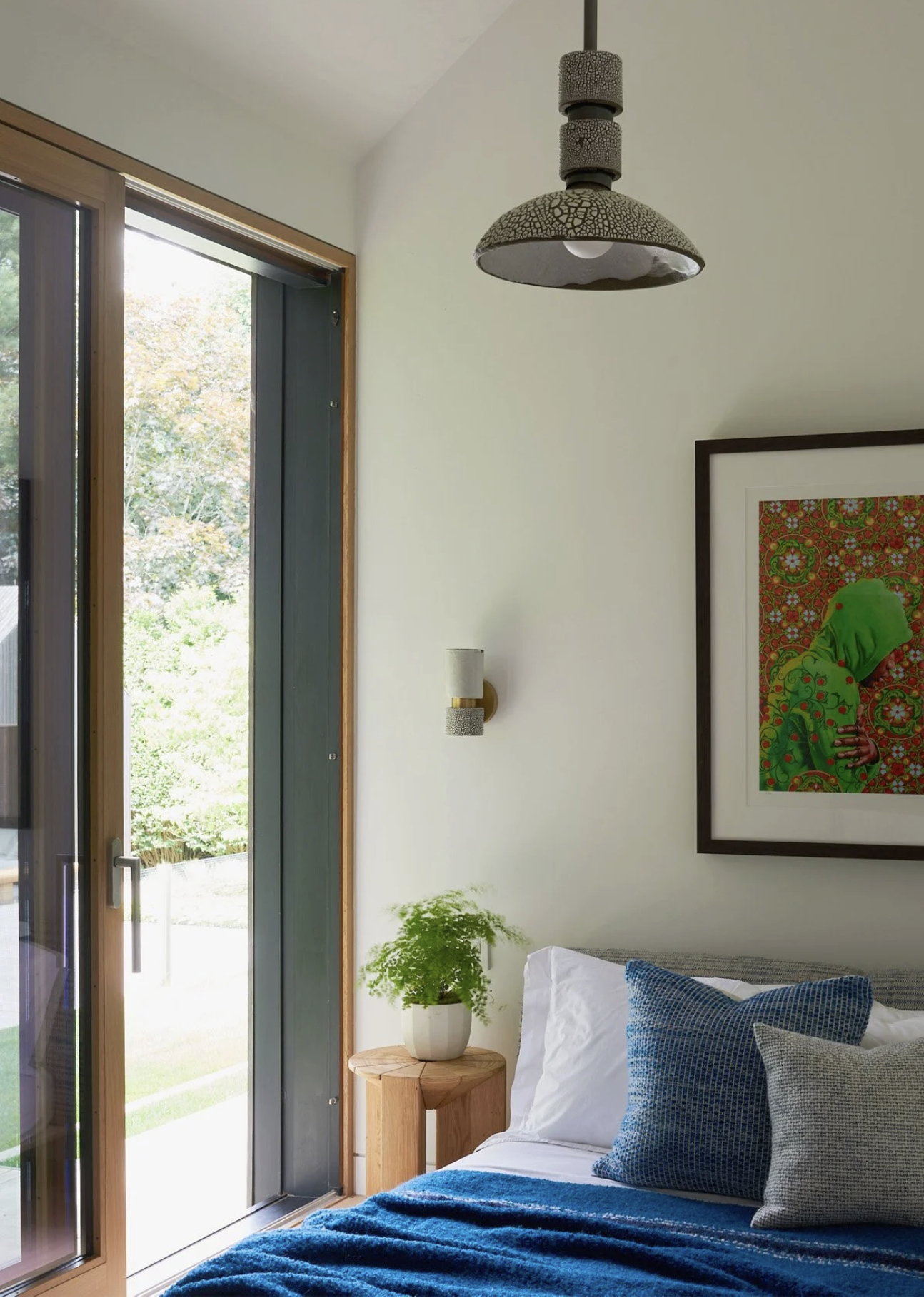 MONDAYS - PILAR CYLINDER SCONCE par Rosie Li