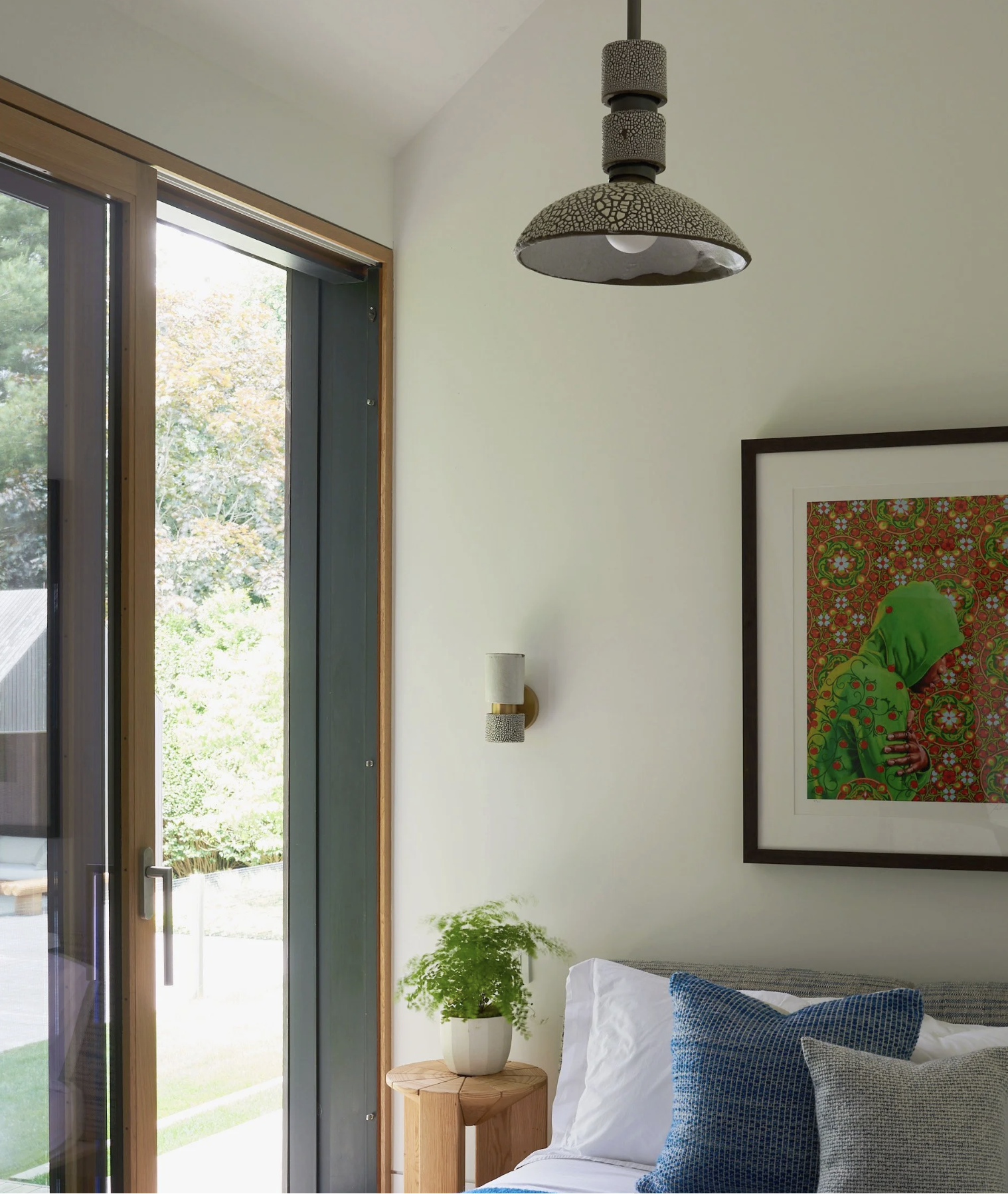 MONDAYS - PILAR ROUND PENDANT par Rosie Li