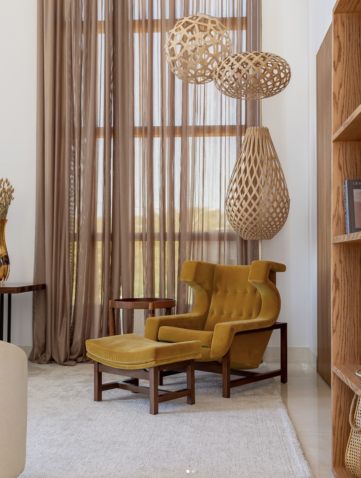 VOLTAIRE ARMCHAIR par Sergio Rodrigues