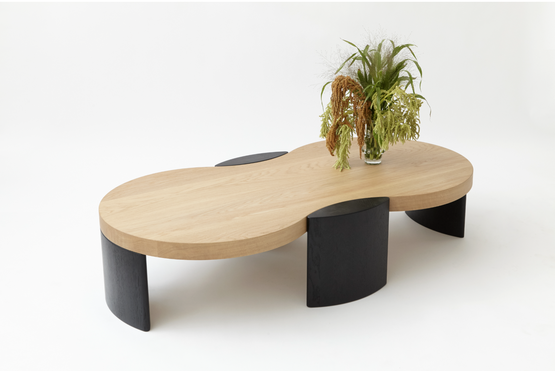 AINO COFFEE TABLE par Vonnegut/Kraft