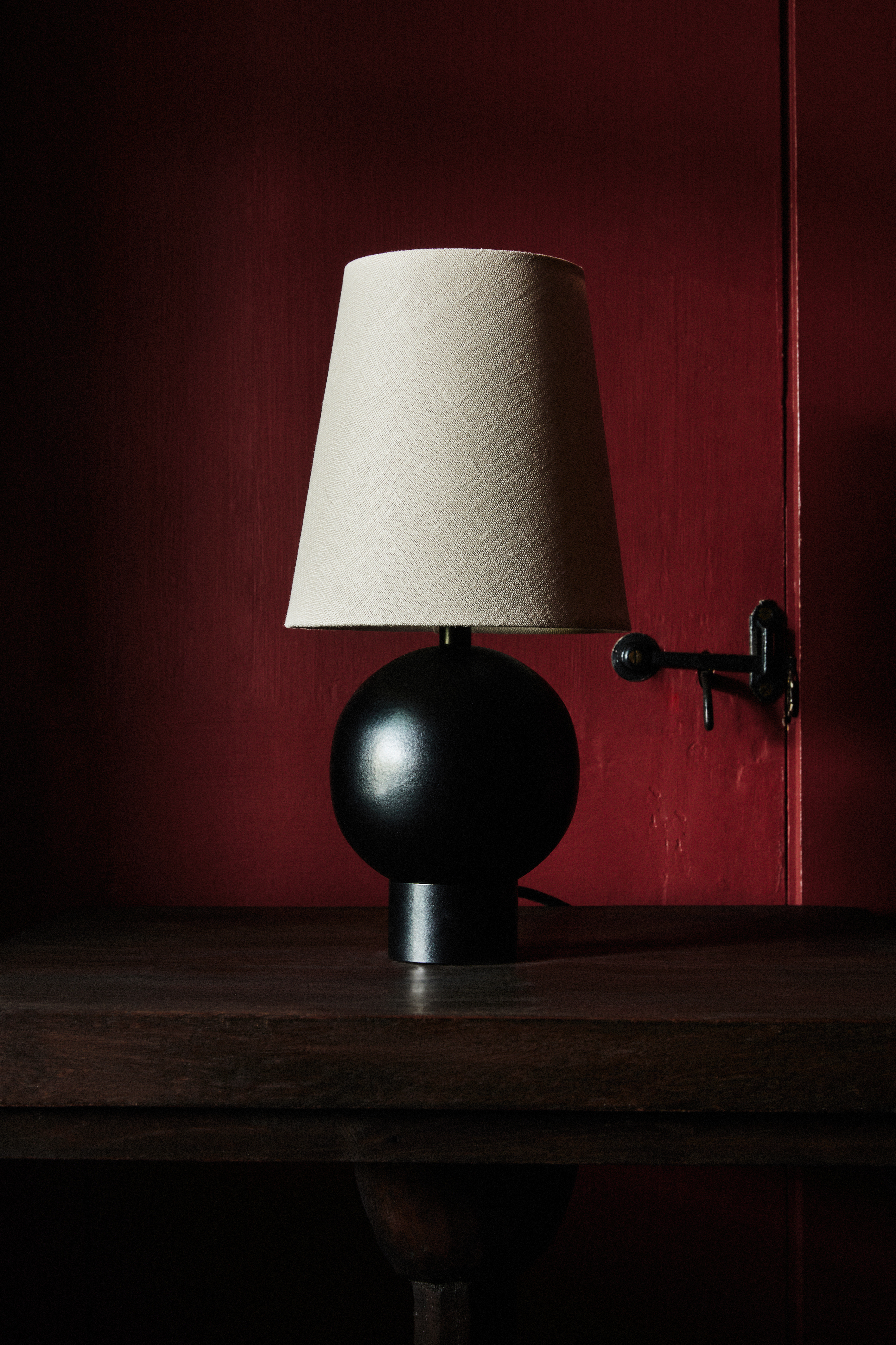 BOLE TABLE LAMP par Workstead