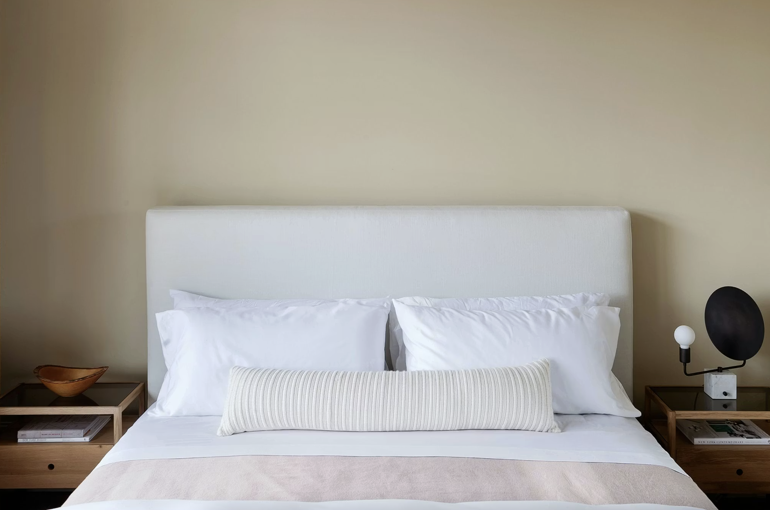 HELIOS TABLE LAMP par Workstead