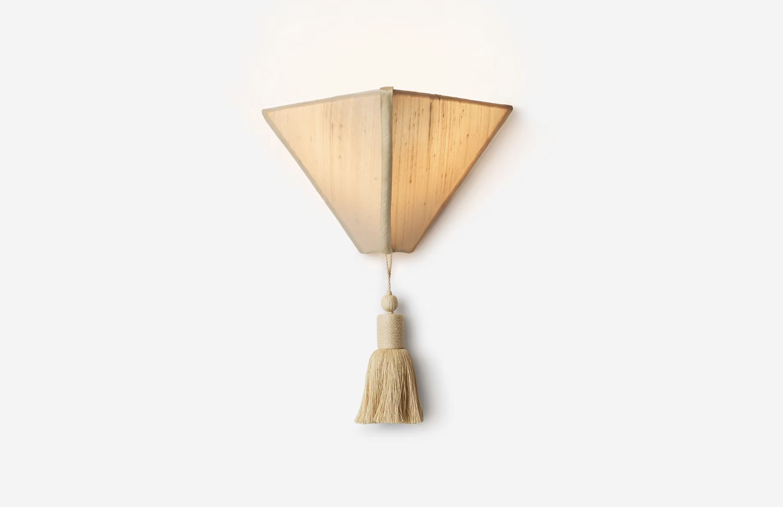 LANTERN PYRAMID SCONCE par Workstead