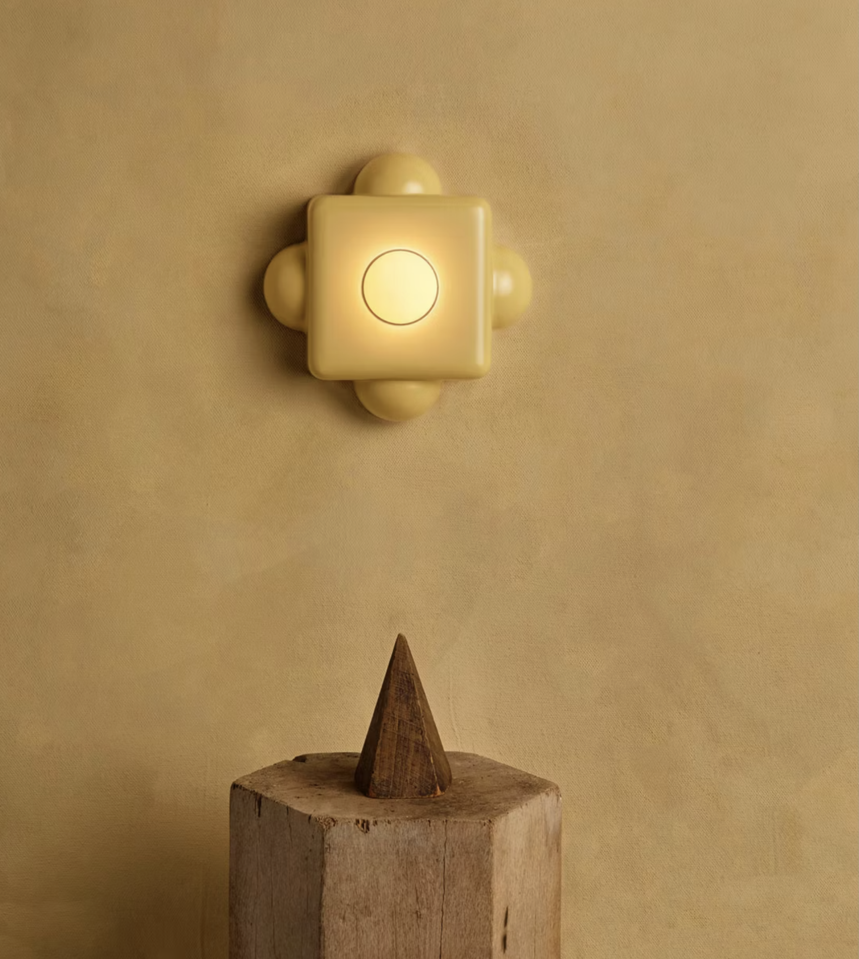 TINSEL par Workstead