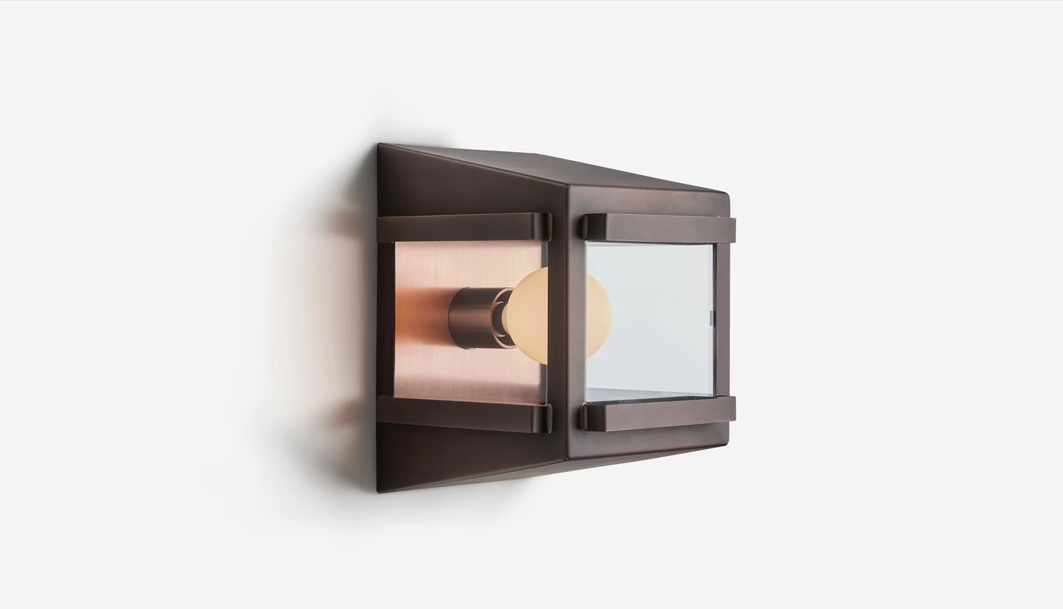 TREILLIS SCONCE par Workstead