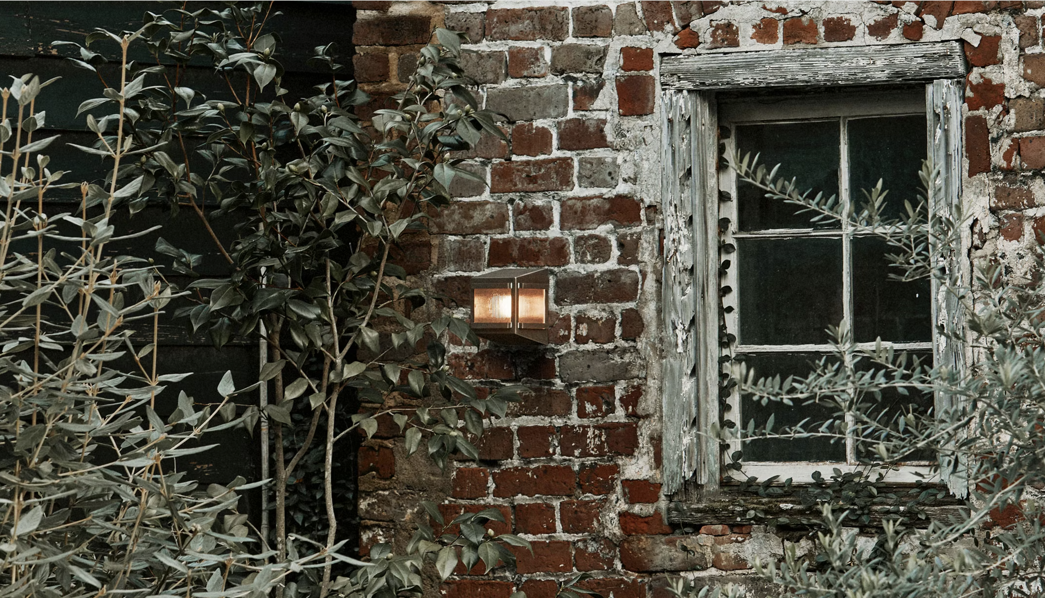 TREILLIS SCONCE par Workstead